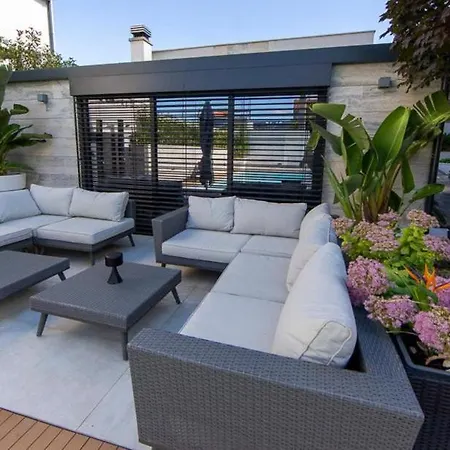 Luxury Experience In Center Of With Heated Pool And Jacuzzi * زادار