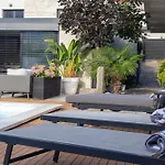 Luxury Experience In Center Of With Heated Pool And Jacuzzi * Zara
