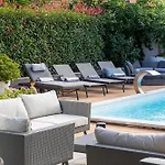 Villa Luxury Experience In Center Of With Heated Pool And Jacuzzi Zara