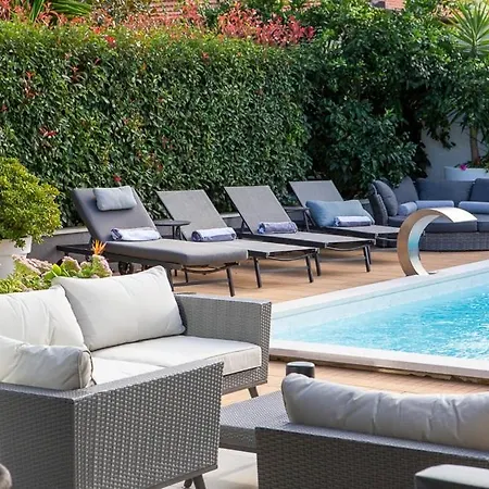 别墅 Luxury Experience In Center Of With Heated Pool And Jacuzzi 扎达尔