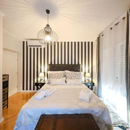 Luxury Experience In Center Of With Heated Pool And Jacuzzi 别墅 扎达尔