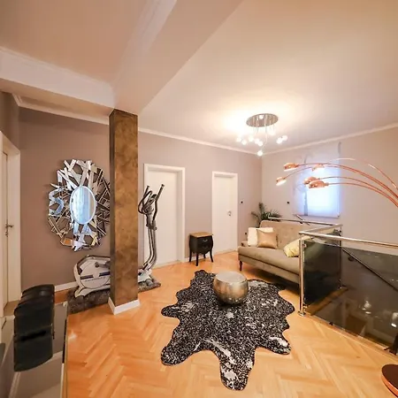 Luxury Experience In Center Of With Heated Pool And Jacuzzi * 扎达尔