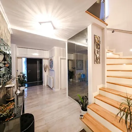 Вілла Luxury Experience In Center Of With Heated Pool And Jacuzzi *