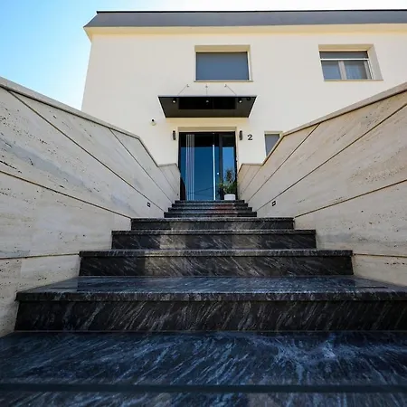 别墅 Luxury Experience In Center Of With Heated Pool And Jacuzzi