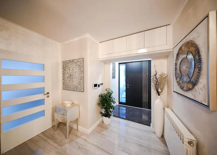 Luxury Experience In Center Of With Heated Pool And Jacuzzi Villa Zadar