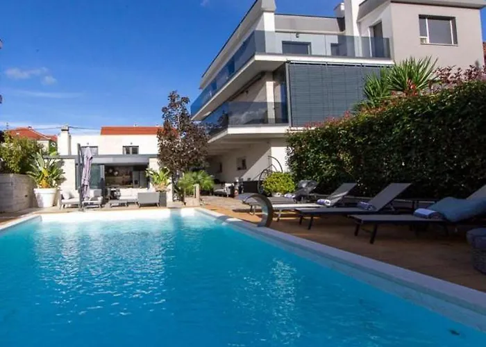 Luxury Experience In Center Of With Heated Pool And Jacuzzi Villa