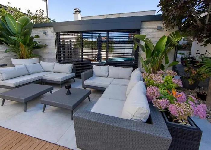 Luxury Experience In Center Of With Heated Pool And Jacuzzi * Zadar